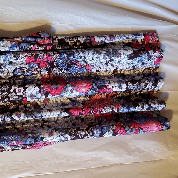 Ulla Popken Floral print Empire Dress short sleeve w/side pockets Stretchy 5X - Picture 3 of 12